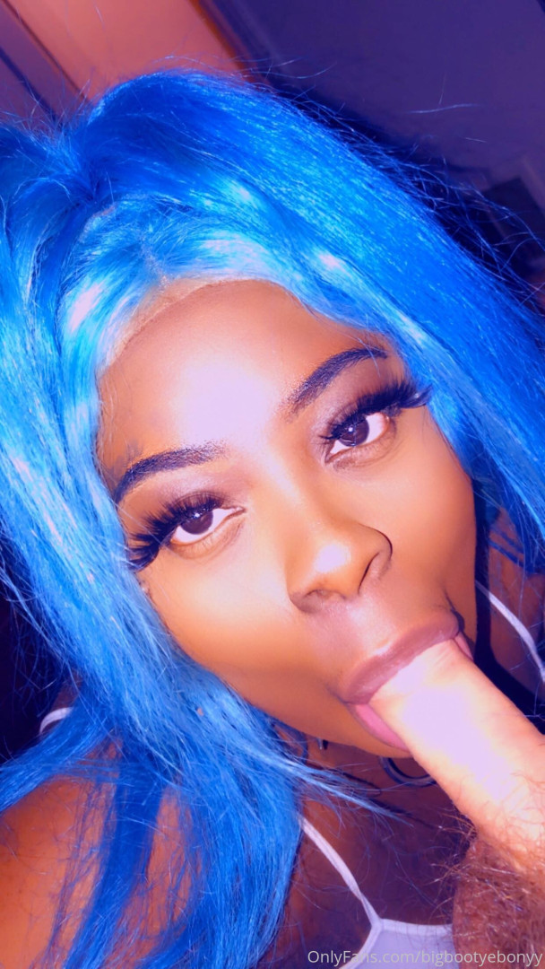 Photo by bigbootyebonyy published on December 10,2023 14:02:03 - BestThots