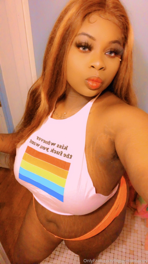 Photo by bigbootyebonyy published on December 10,2023 14:02:35 - BestThots
