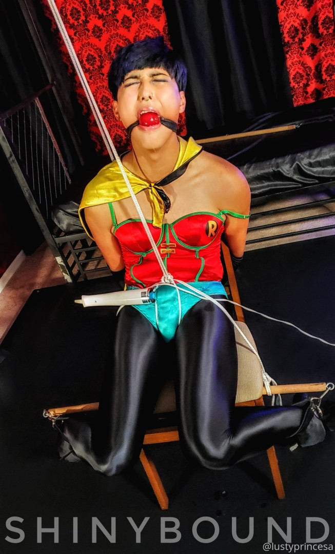 Photo by pixilust666 published on May 22,2023 05:05:05 - BestThots