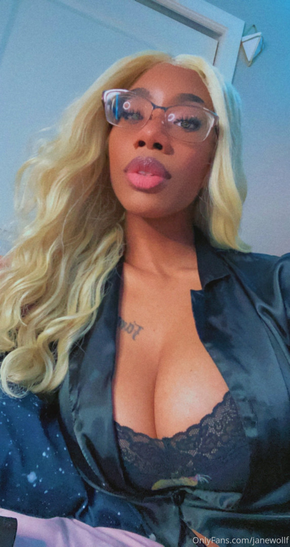 Photo by womanflo published on May 16,2023 00:35:35 - BestThots