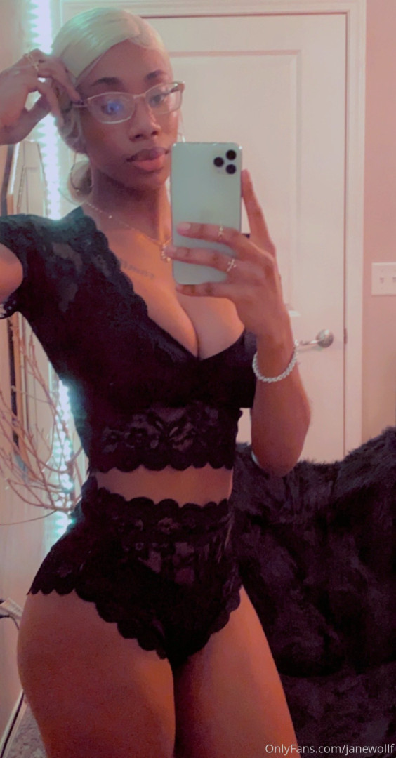 Photo by womanflo published on May 16,2023 00:35:55 - BestThots