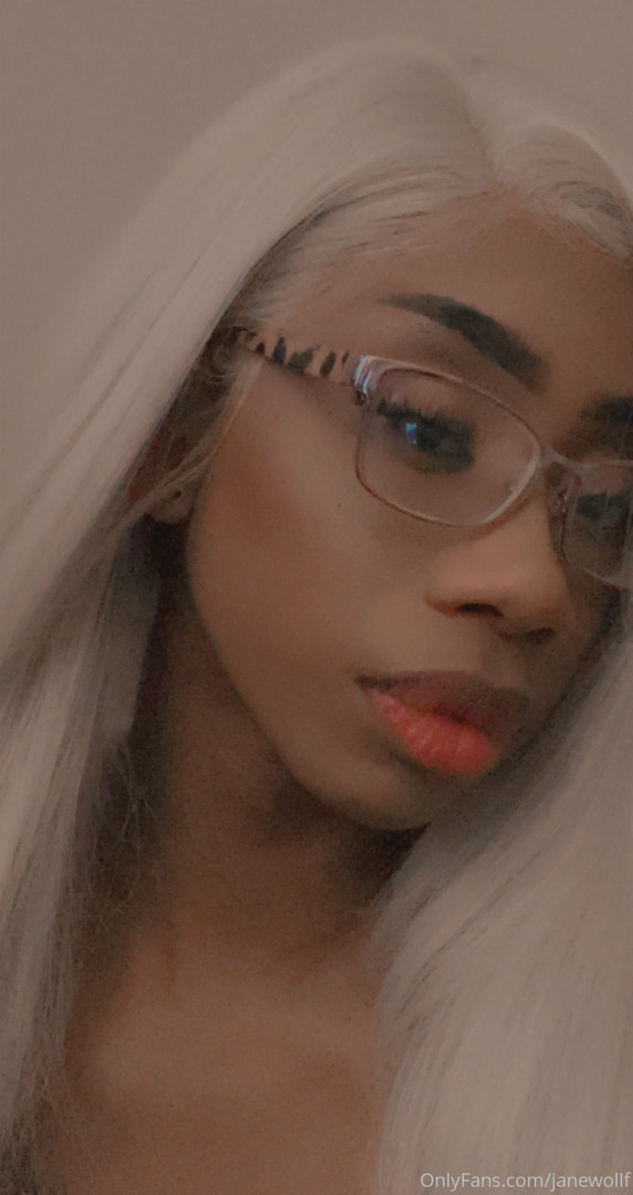 Photo by womanflo published on May 16,2023 00:36:02 - BestThots