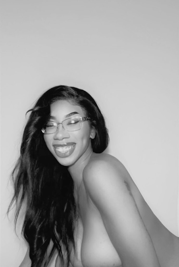 Photo by womanflo published on May 16,2023 00:36:32 - BestThots