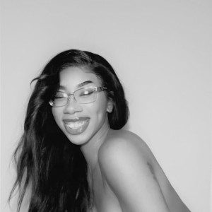 womanflo #44751
