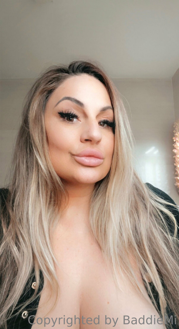 Photo by baddiemi published on October 16,2023 15:51:57 - BestThots