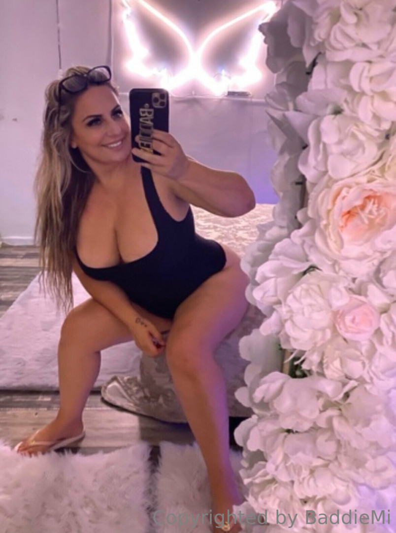 Photo by baddiemi published on October 16,2023 15:53:23 - BestThots