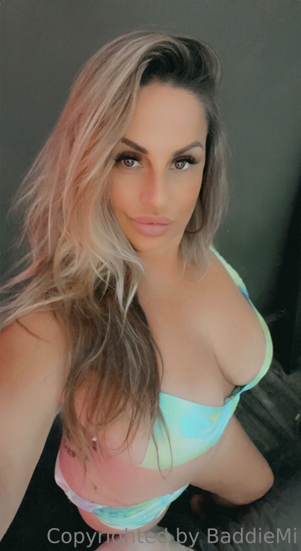 Photo by baddiemi published on October 16,2023 16:02:24 - BestThots