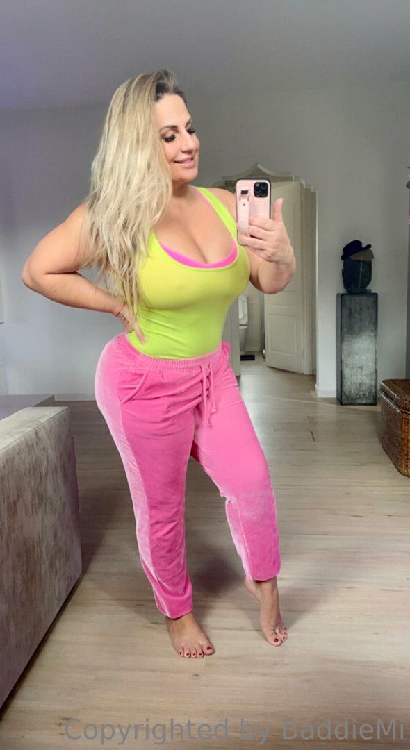 Photo by baddiemi published on October 16,2023 16:05:41 - BestThots