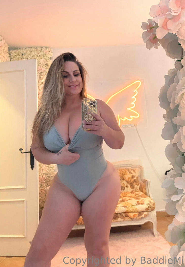 Photo by baddiemi published on October 16,2023 16:21:56 - BestThots