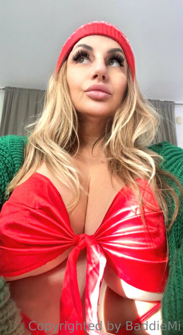 Photo by baddiemi published on October 16,2023 16:24:56 - BestThots