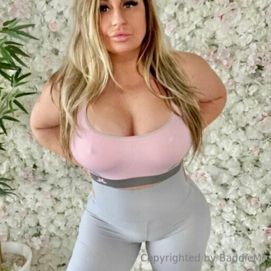 Photo by baddiemi published on October 16,2023 16:46:15 - BestThots