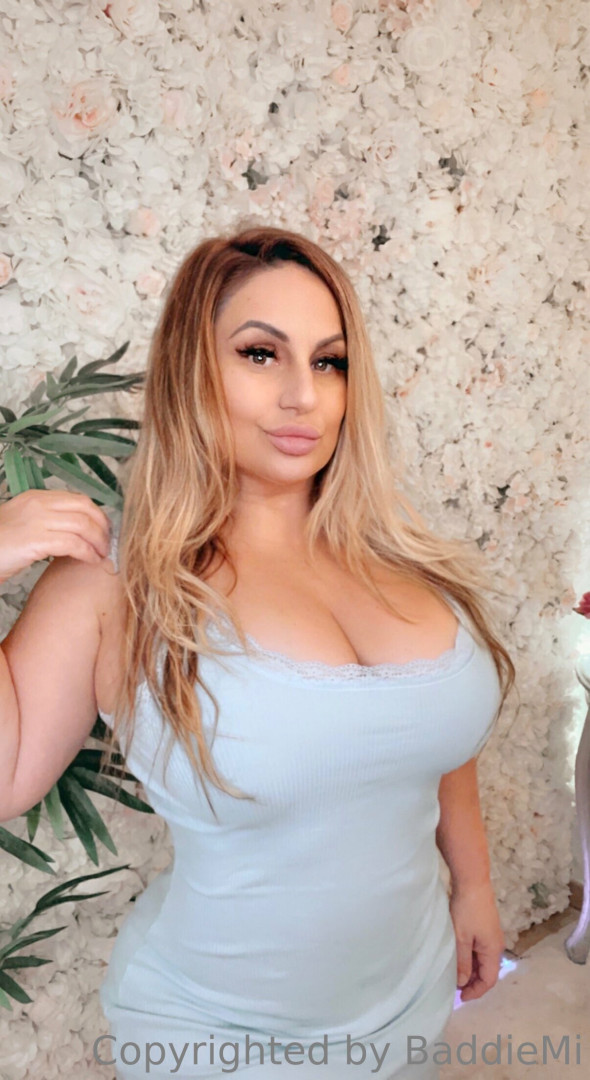 Photo by baddiemi published on October 16,2023 16:55:03 - BestThots