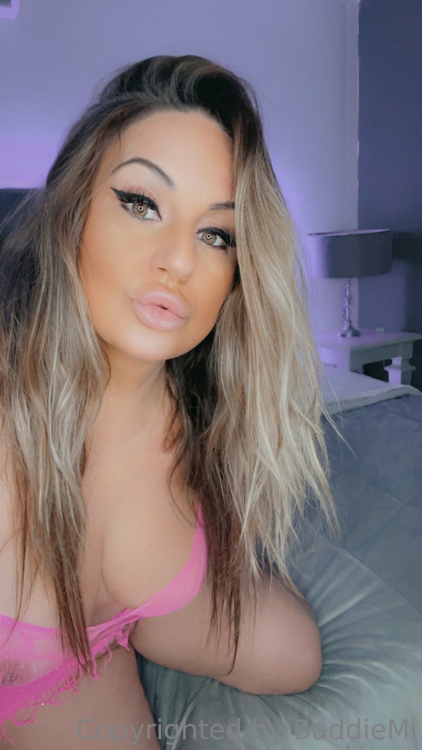 Photo by baddiemi published on October 16,2023 17:16:45 - BestThots