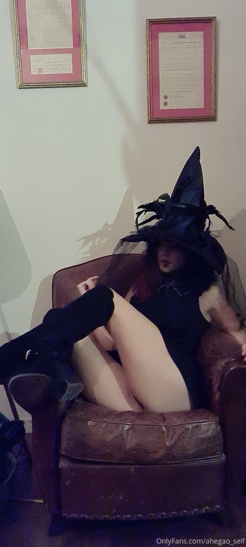 Photo by ahegao_self published on November 19,2023 23:05:26 - BestThots