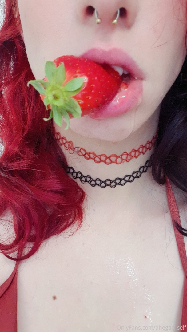 Photo by ahegao_self published on November 19,2023 23:07:52 - BestThots