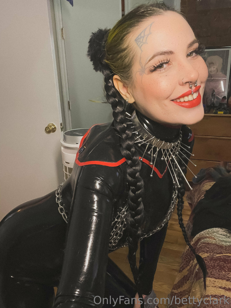 Photo by bettyclark published on June 11,2023 05:49:28 - BestThots