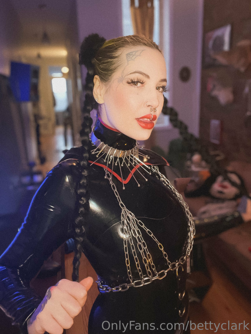 Photo by bettyclark published on June 11,2023 05:50:25 - BestThots