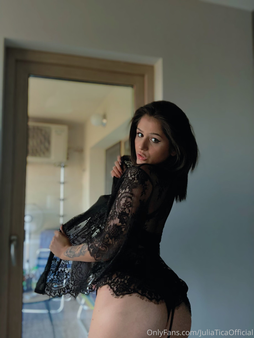 Photo by juliaticaofficial published on August 30,2023 05:01:00 - BestThots