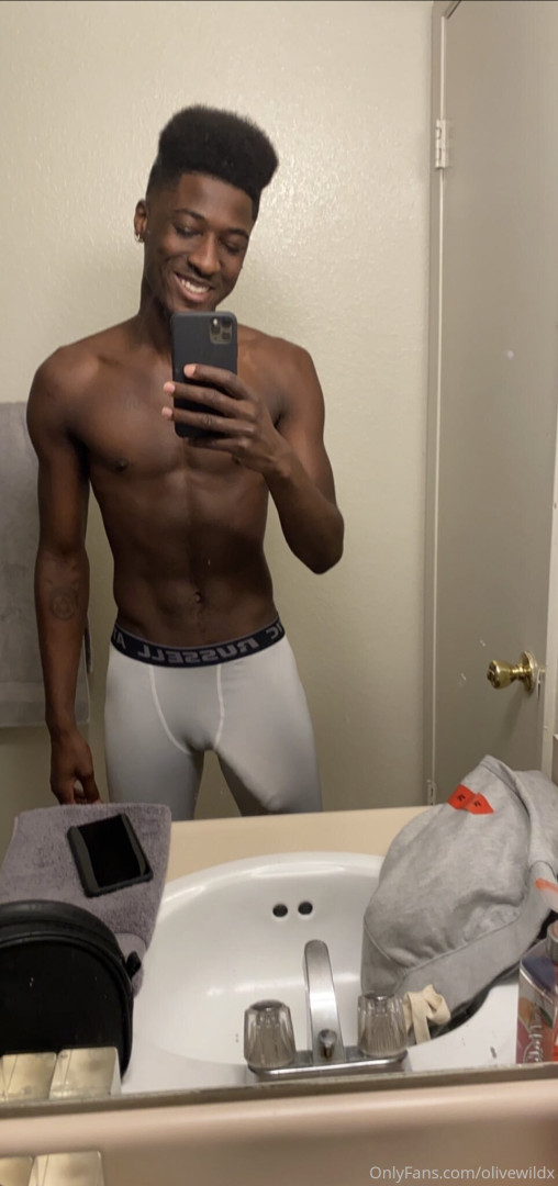 Photo by olivewildx published on October 12,2023 18:15:52 - BestThots