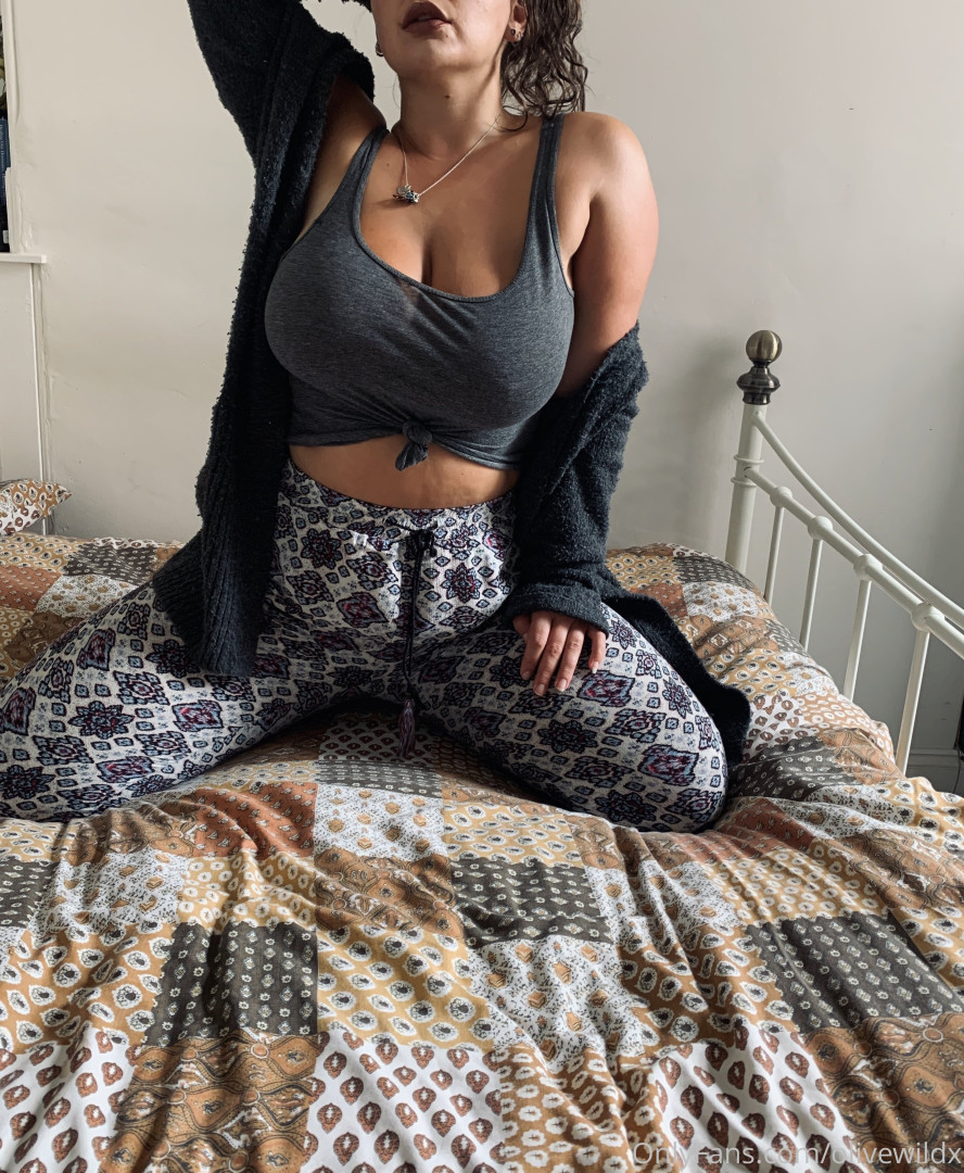 Photo by olivewildx published on October 12,2023 19:48:17 - BestThots
