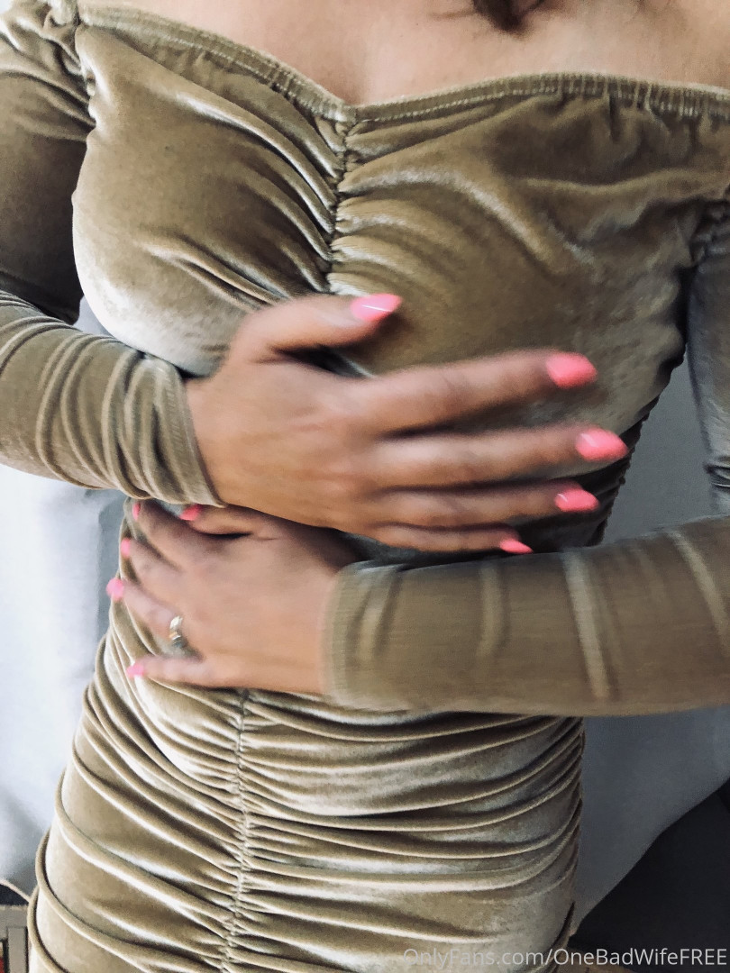 Photo by onebadwifefree published on October 16,2023 12:08:32 - BestThots