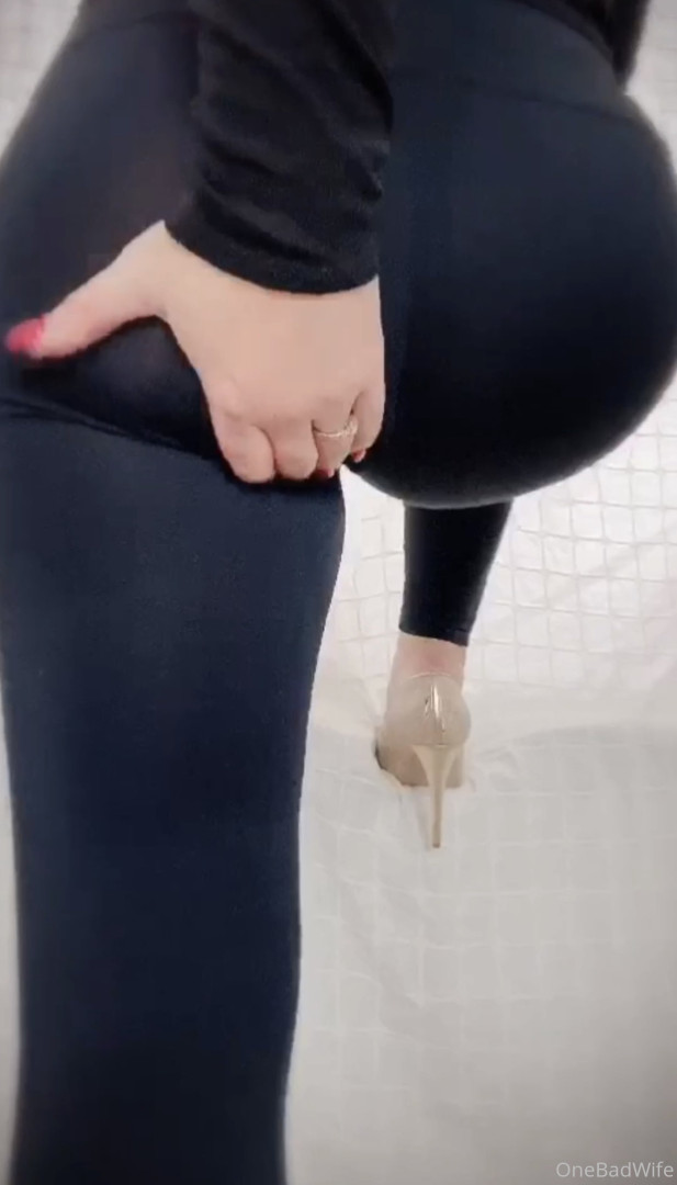 Photo by onebadwifefree published on October 16,2023 12:14:03 - BestThots