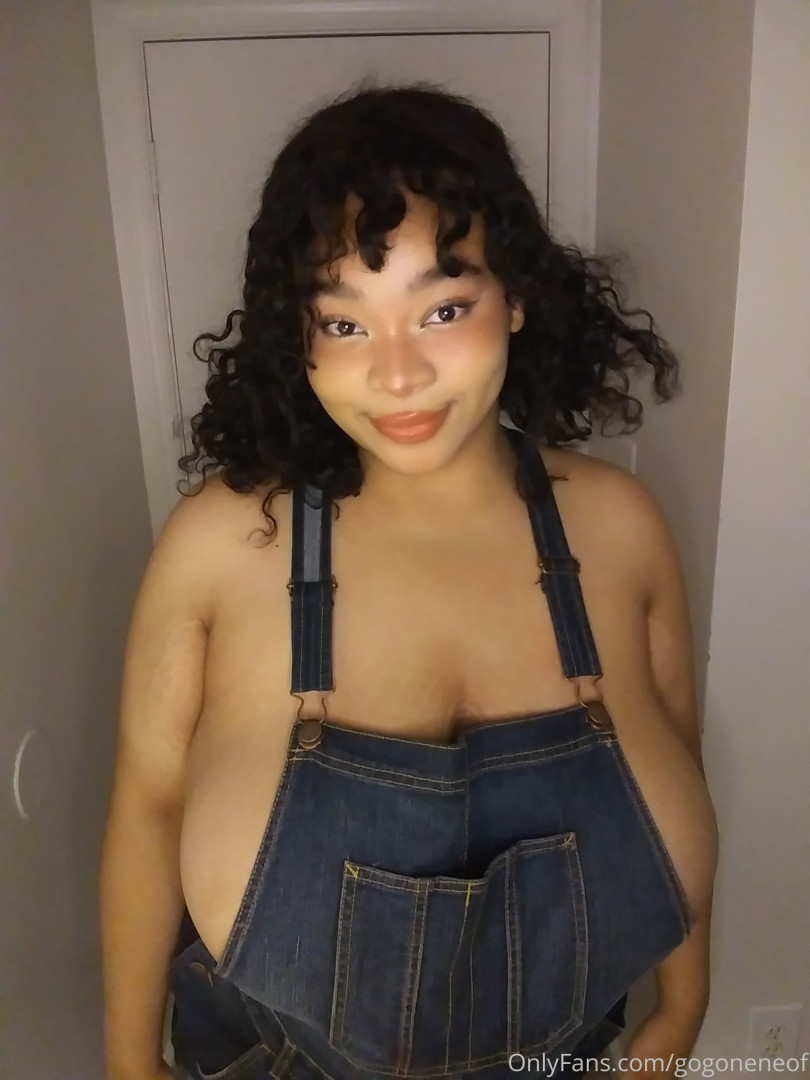 Photo by gogoneneof published on October 11,2023 19:40:26 - BestThots