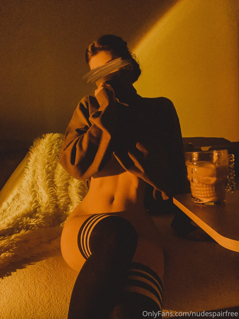 Photo by nudespairfree published on July 6,2023 03:04:12 - BestThots