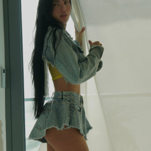 ariana #8606829