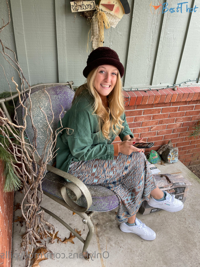 Photo by mollypills published on December 19,2024 06:07:28 - BestThots