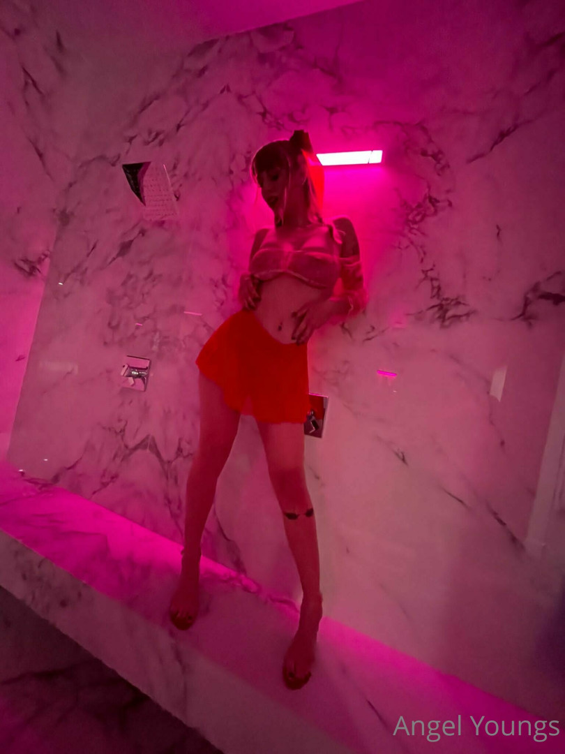 Photo by angelyoungsxxx published on June 11,2023 13:40:48 - BestThots