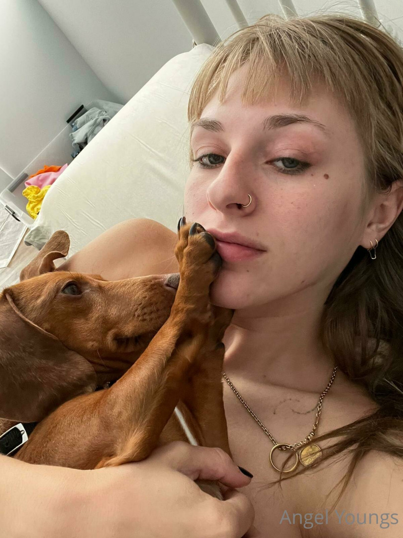 Photo by angelyoungsxxx published on June 11,2023 13:40:52 - BestThots