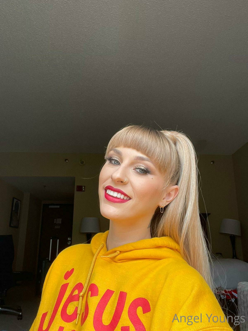 Photo by angelyoungsxxx published on June 11,2023 13:41:01 - BestThots