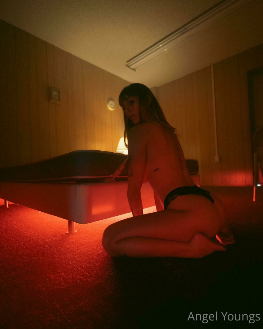 Photo by angelyoungsxxx published on June 11,2023 13:41:03 - BestThots