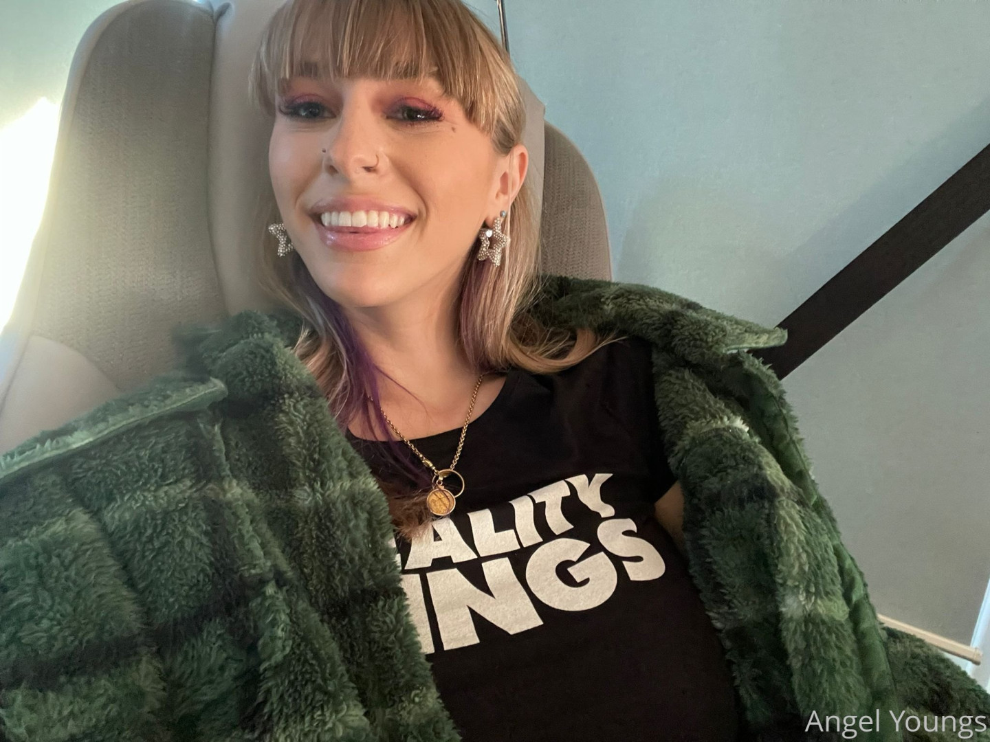 Photo by angelyoungsxxx published on June 11,2023 13:41:20 - BestThots