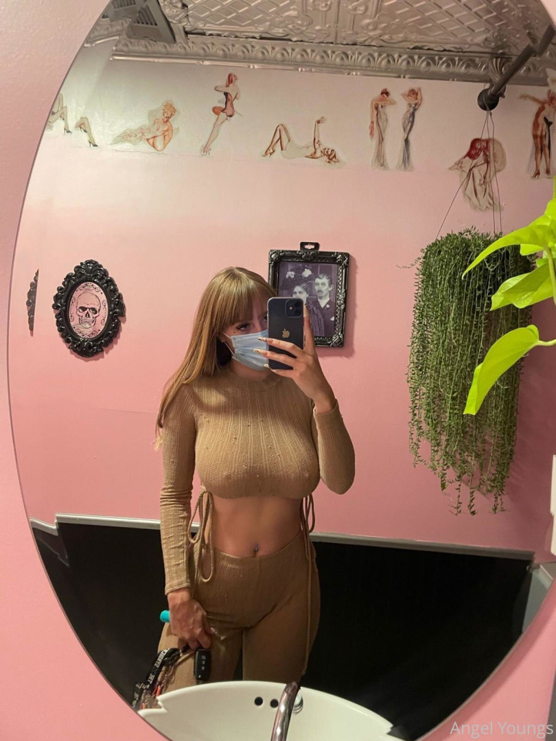 Photo by angelyoungsxxx published on June 11,2023 13:42:51 - BestThots