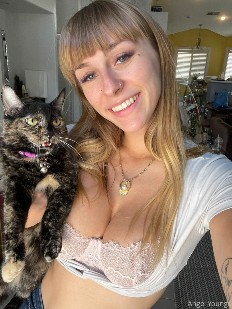 Photo by angelyoungsxxx published on June 11,2023 13:45:33 - BestThots