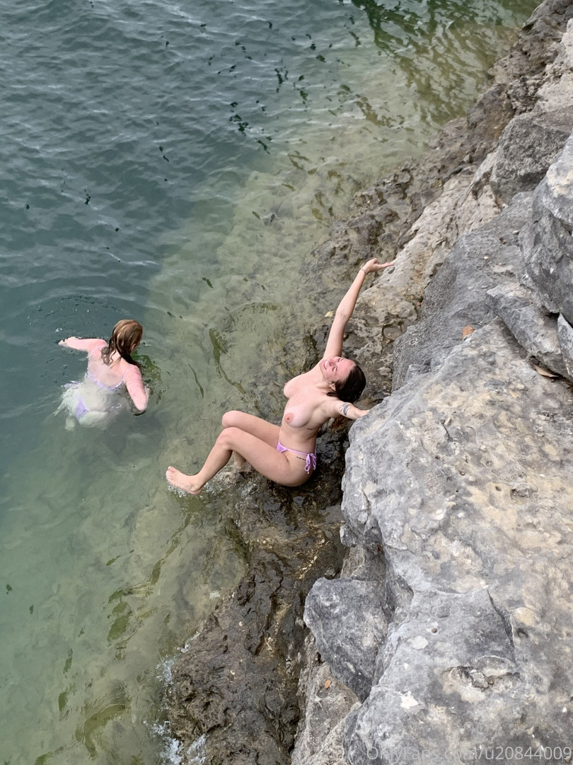 Photo by angelyoungsxxx published on June 11,2023 13:45:40 - BestThots