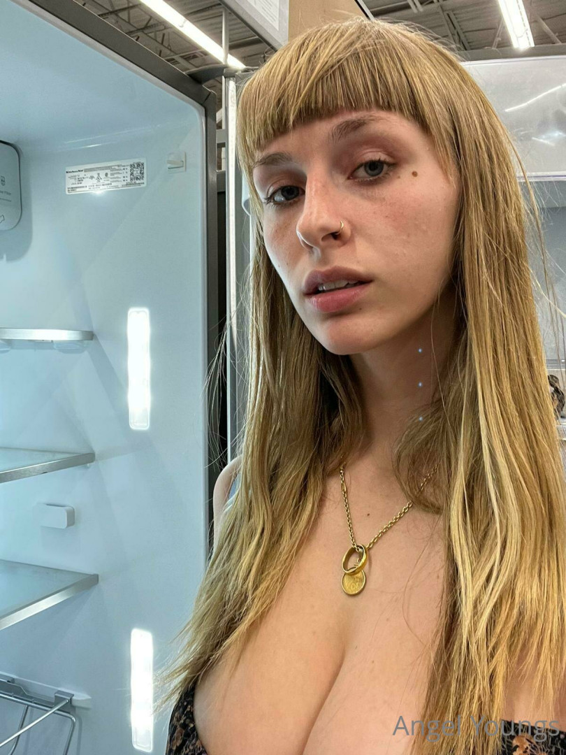 Photo by angelyoungsxxx published on June 11,2023 13:47:33 - BestThots