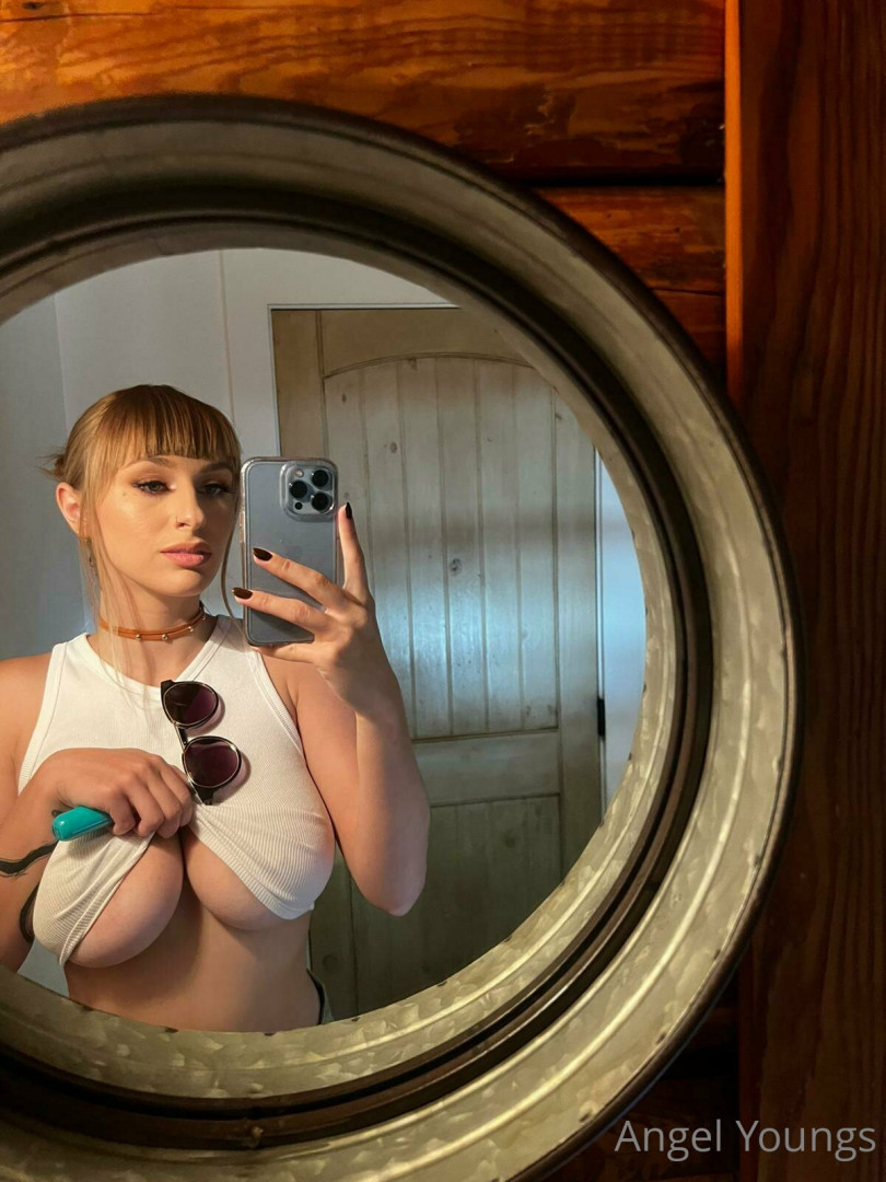 Photo by angelyoungsxxx published on June 11,2023 13:48:10 - BestThots