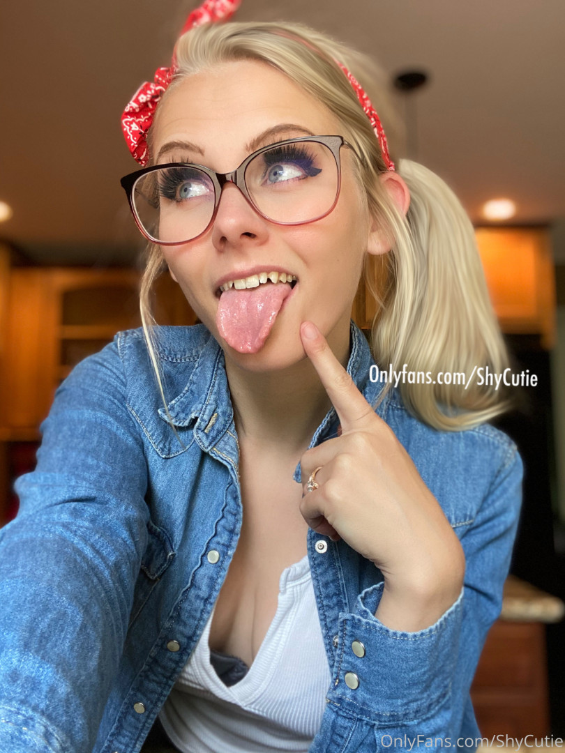 Photo by shycutie published on August 15,2023 02:53:01 - BestThots