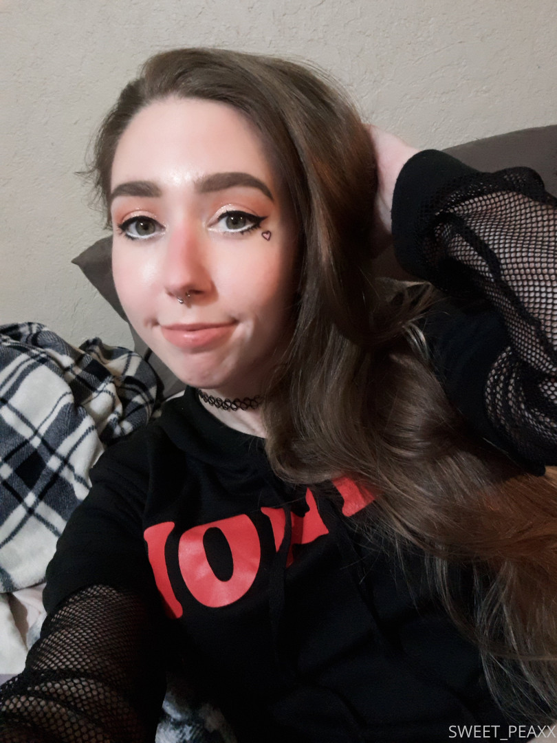 Photo by sweet_peaxx published on May 17,2023 11:42:32 - BestThots