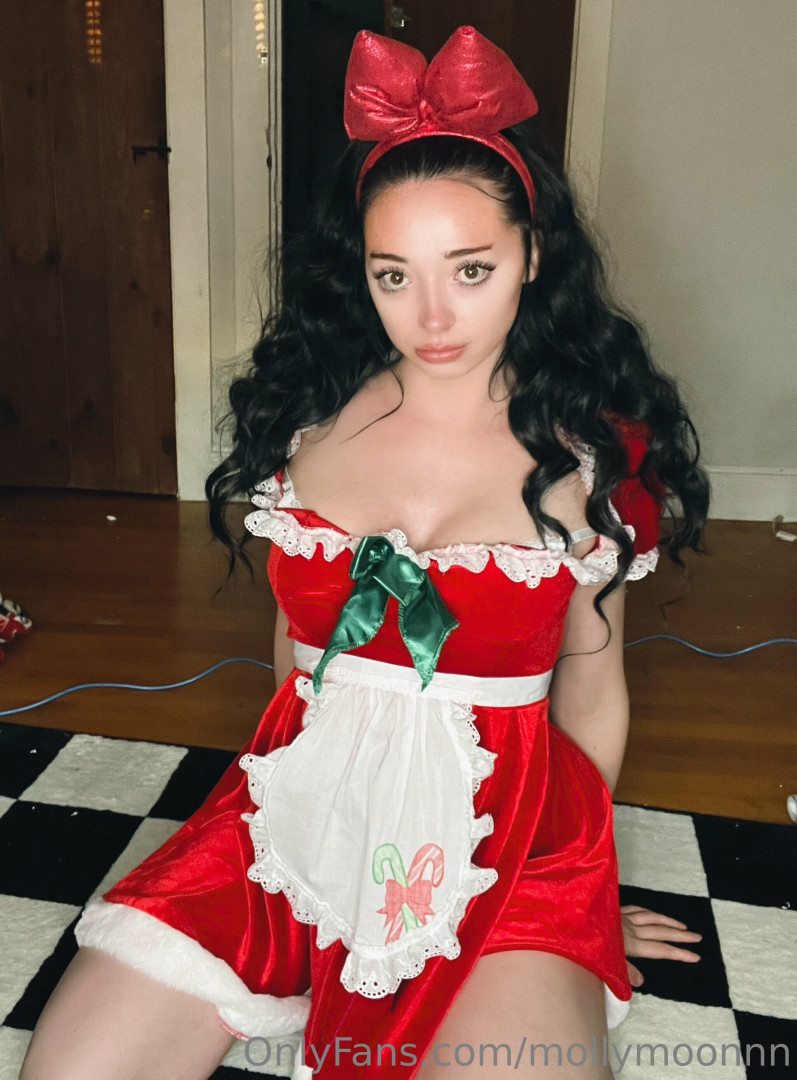 Photo by mollymoonnn published on May 20,2023 19:42:06 - BestThots