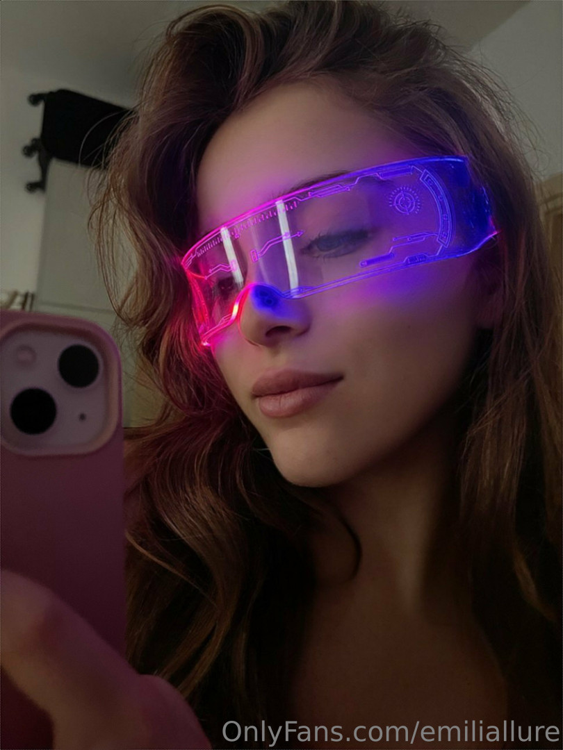 Photo by emiliallure published on January 15,2024 07:48:22 - BestThots