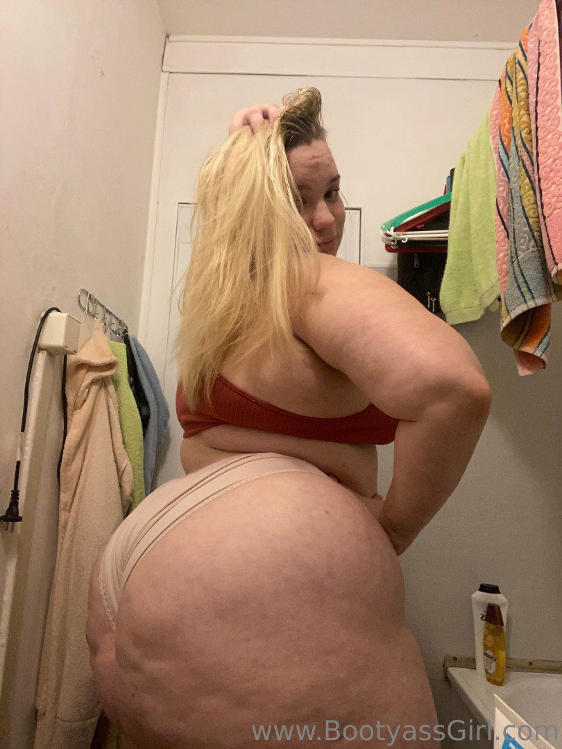 Photo by bootyassgirl published on July 18,2023 15:32:10 - BestThots