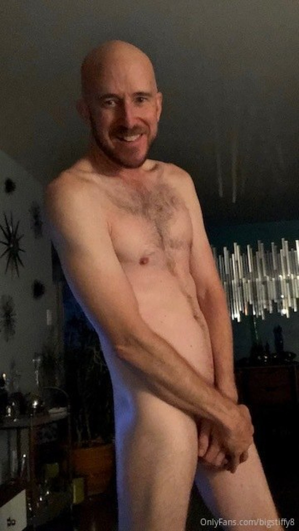 Photo by bigstiffy8 published on December 10,2023 20:11:42 - BestThots