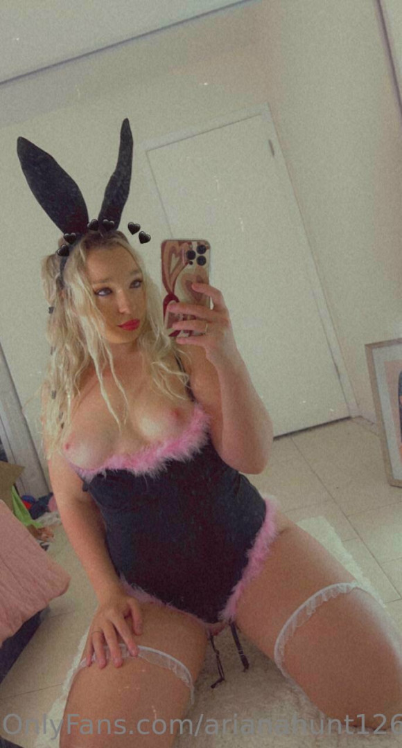 Photo by arianahunt126 published on November 24,2023 18:13:17 - BestThots