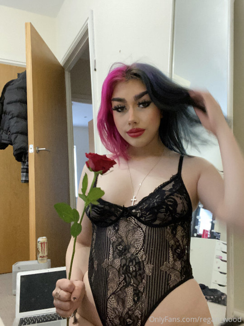 Photo by ghostzgirl published on October 16,2023 04:39:27 - BestThots