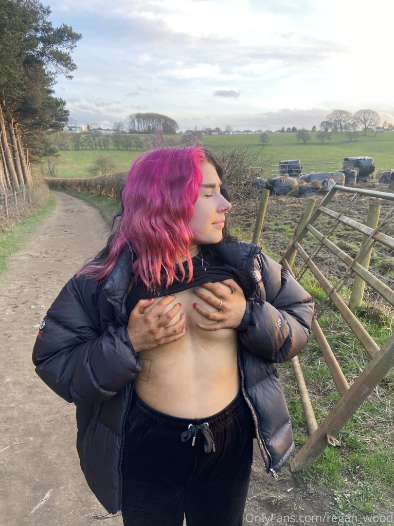 Photo by ghostzgirl published on October 16,2023 10:56:26 - BestThots