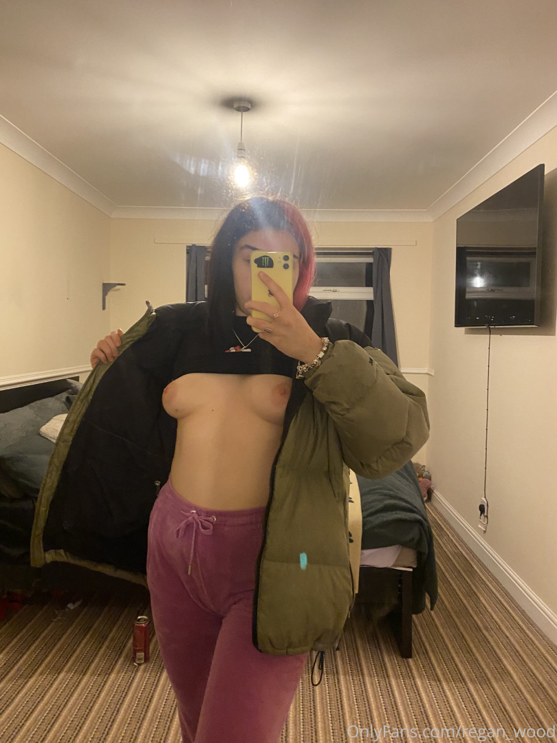 Photo by ghostzgirl published on October 16,2023 11:01:57 - BestThots